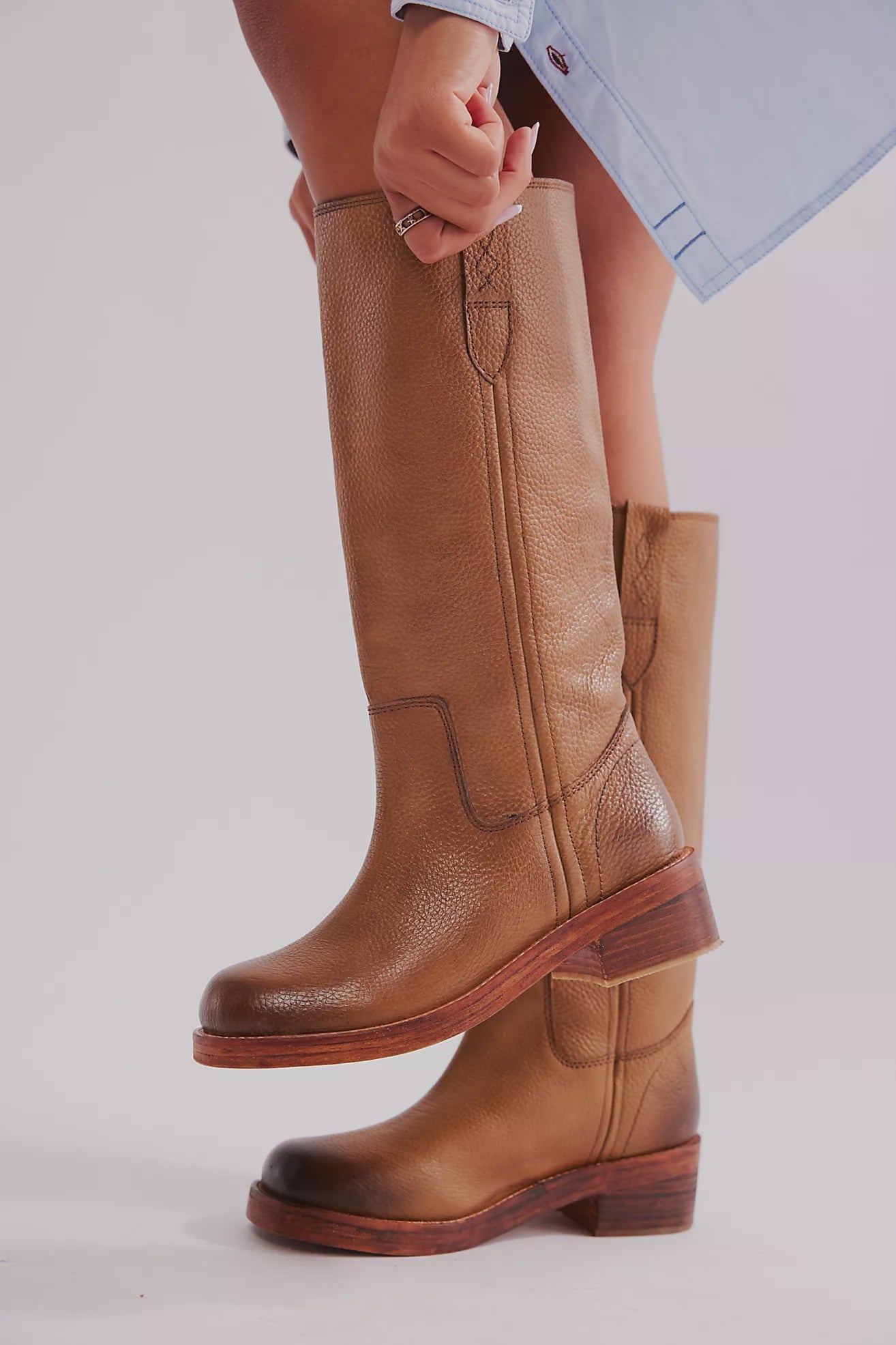 村田蓮爾 ブーツ　platypus boots Free People Blaze Pull On Boot – Studio Opal Boutique