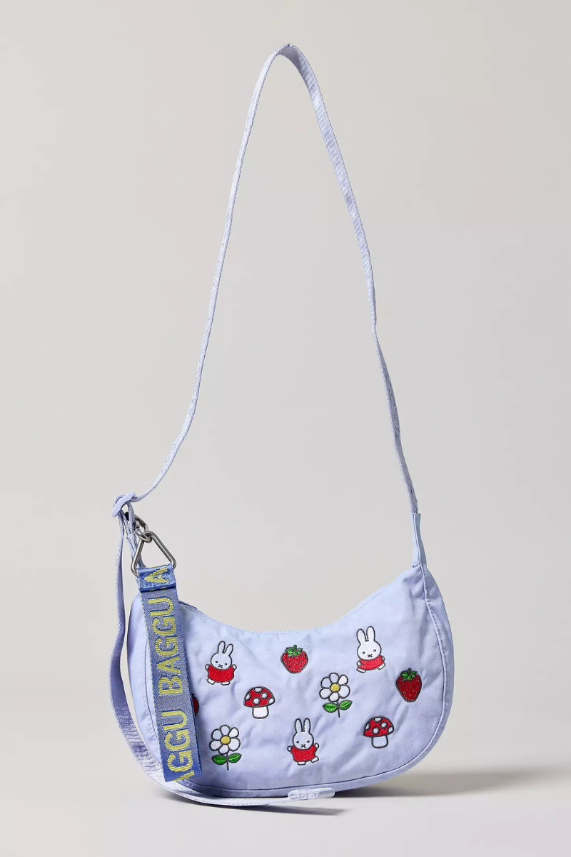 BAGGU Small Nylon Crescent Bag Embroidered Miffy – Studio BAGGU Small Nylon Crescent Bag Embroidered Miffy – Studio