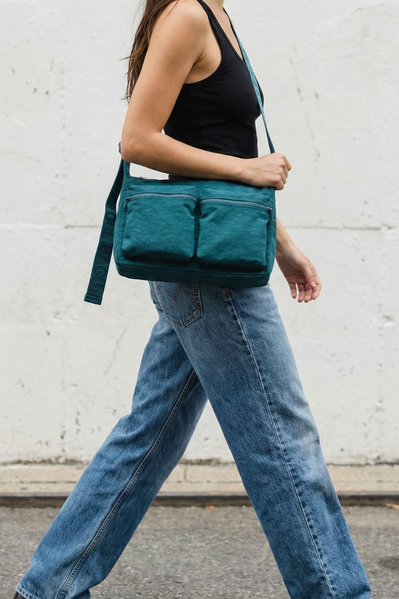 BAGGU Medium Cargo Crossbody ショルダーバッグ Medium Cargo Crossbody Mahogany - Baggu