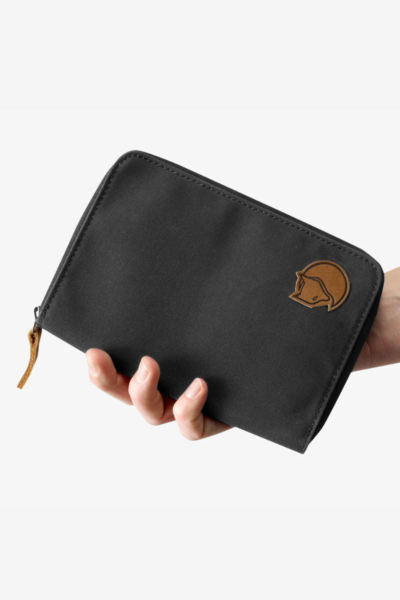 新品Fjallraven by 3nity passport wallet Fjällräven Passport Wallet – Studio Opal Boutique