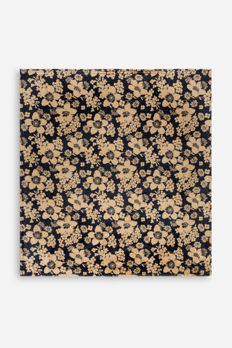 Laurel Canyon Cozy Blanket