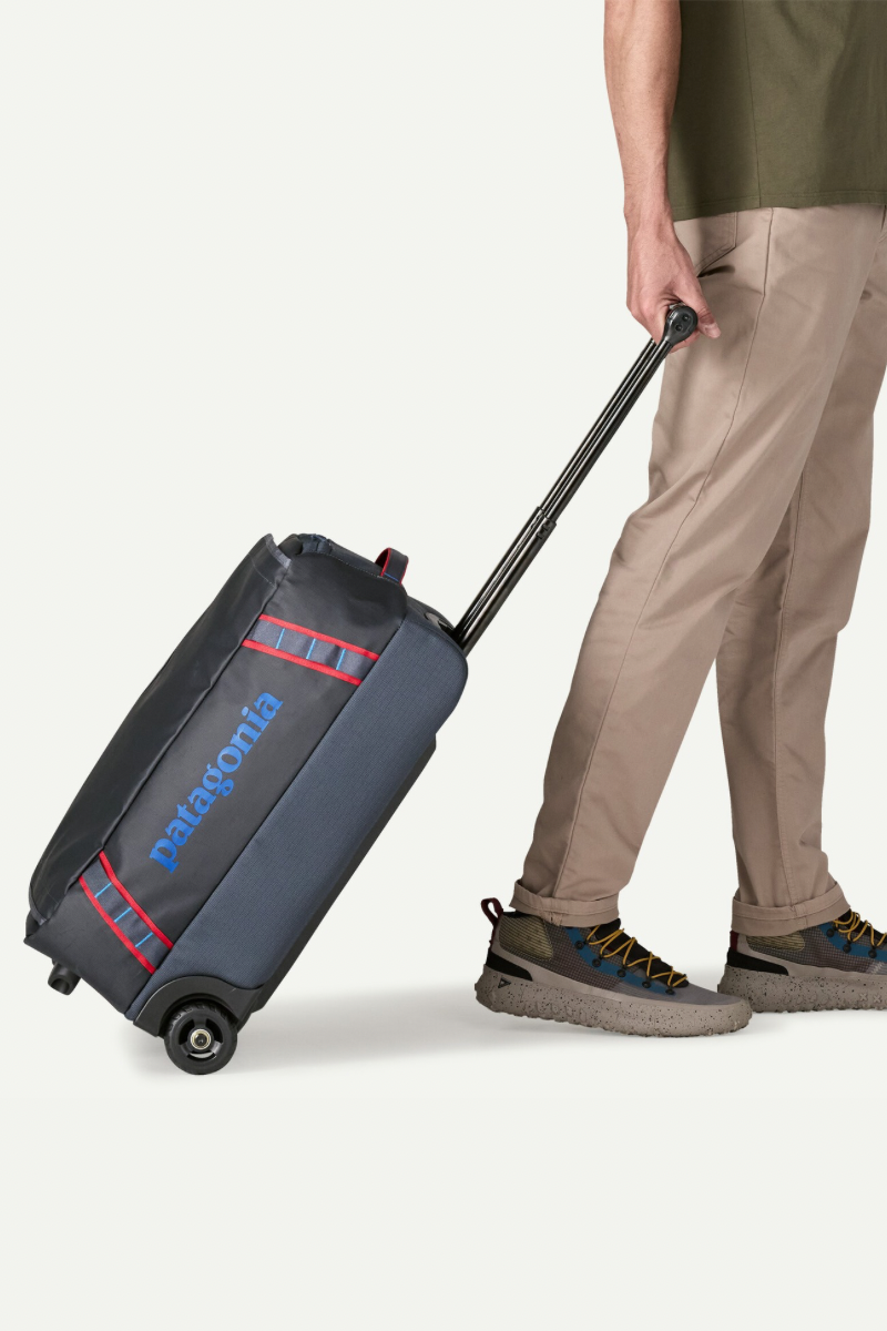 Black Hole Wheeled Duffel 40L