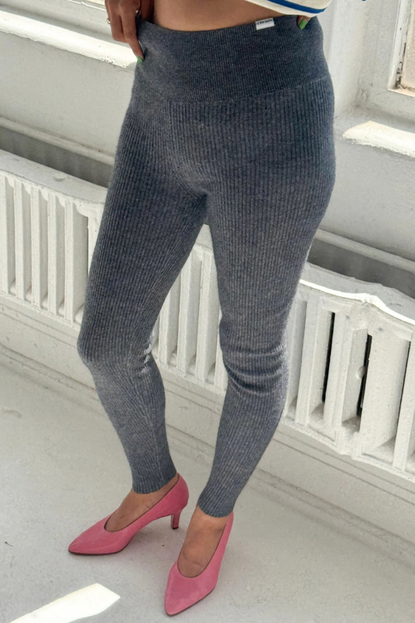 Cashmere Ribbed Legging