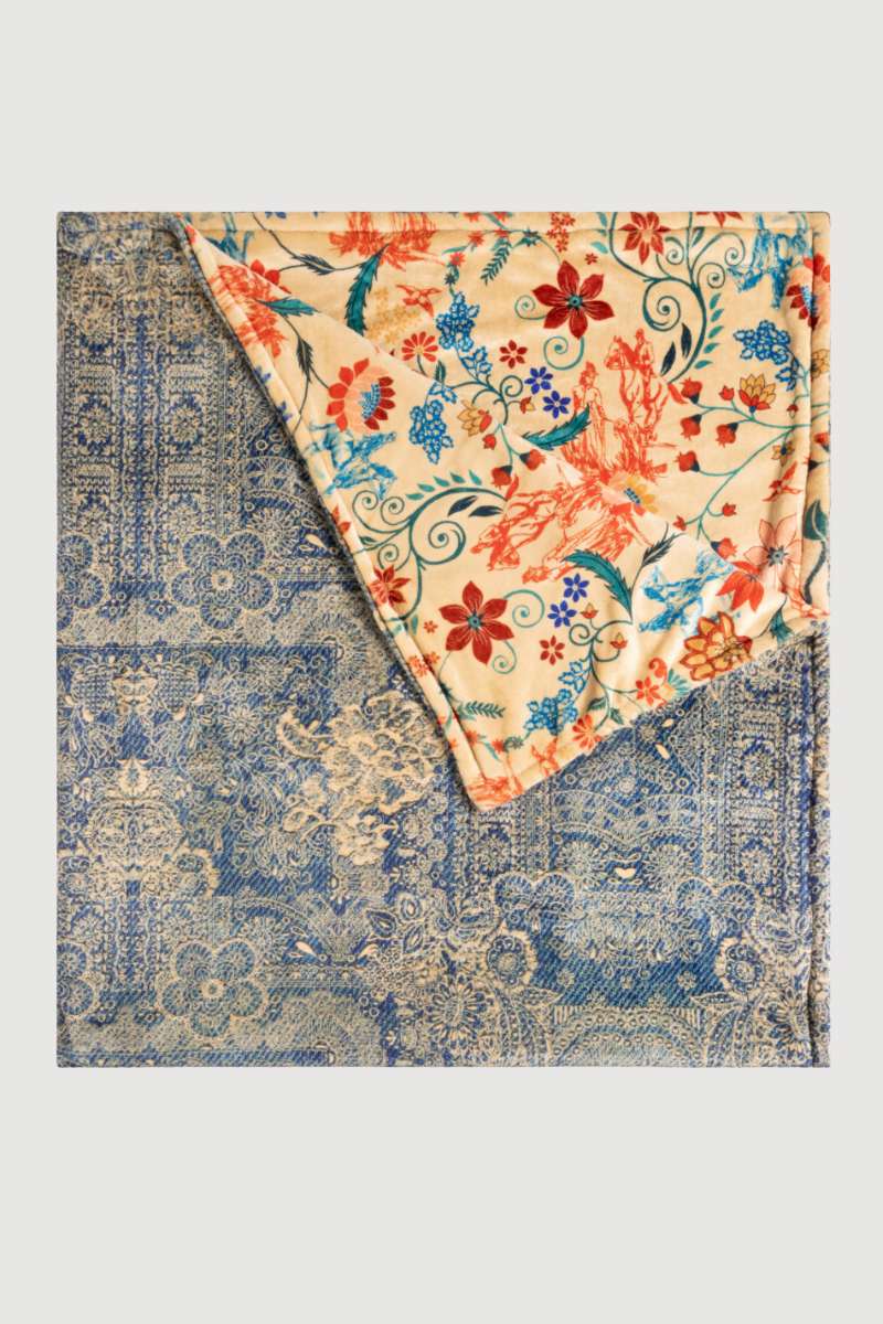 Laurel Canyon Cozy Blanket