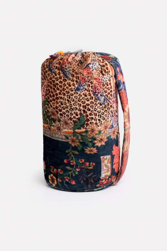 Laurel Canyon Cozy Blanket