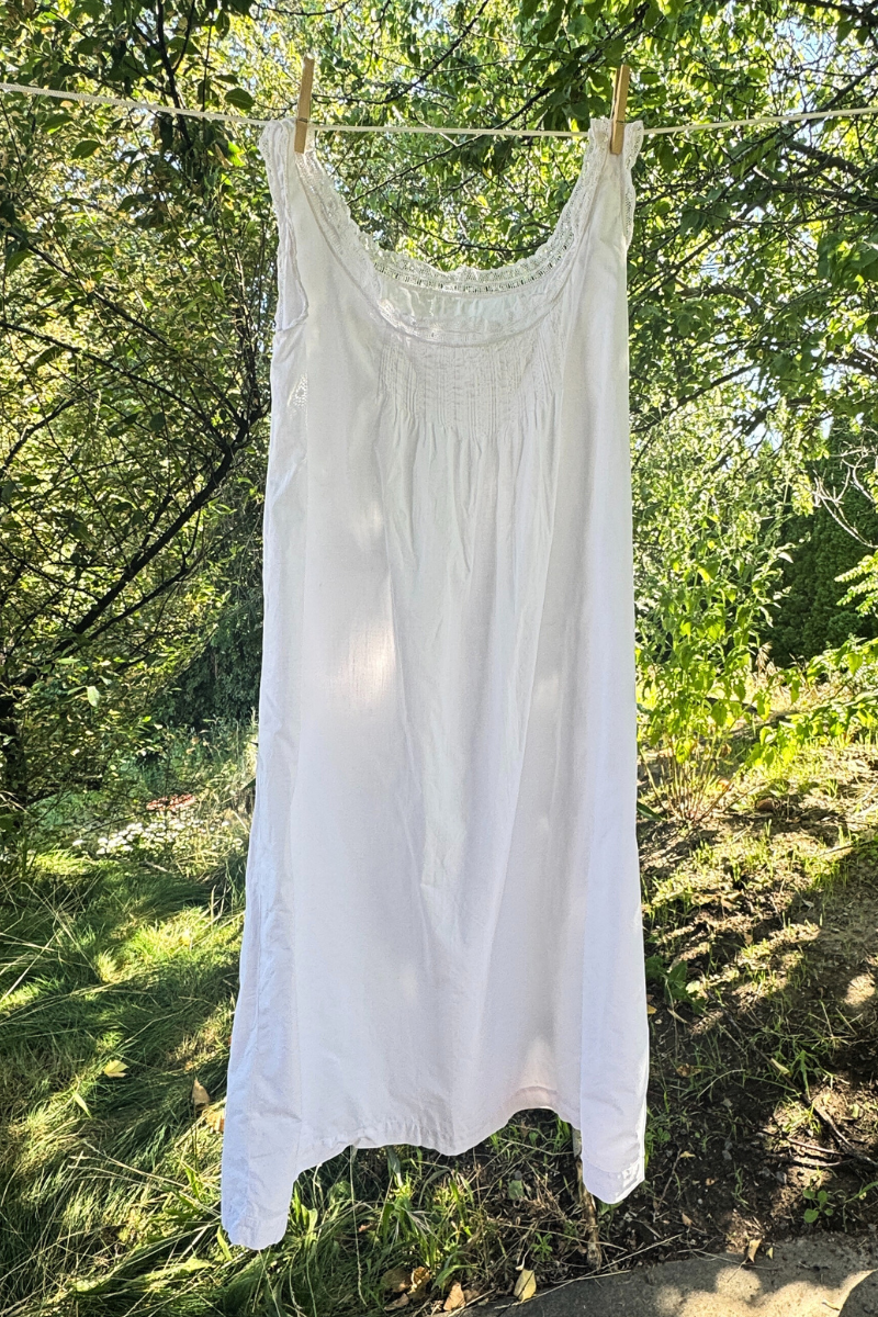 Doux Souvenir (Sweet Memory) Dress