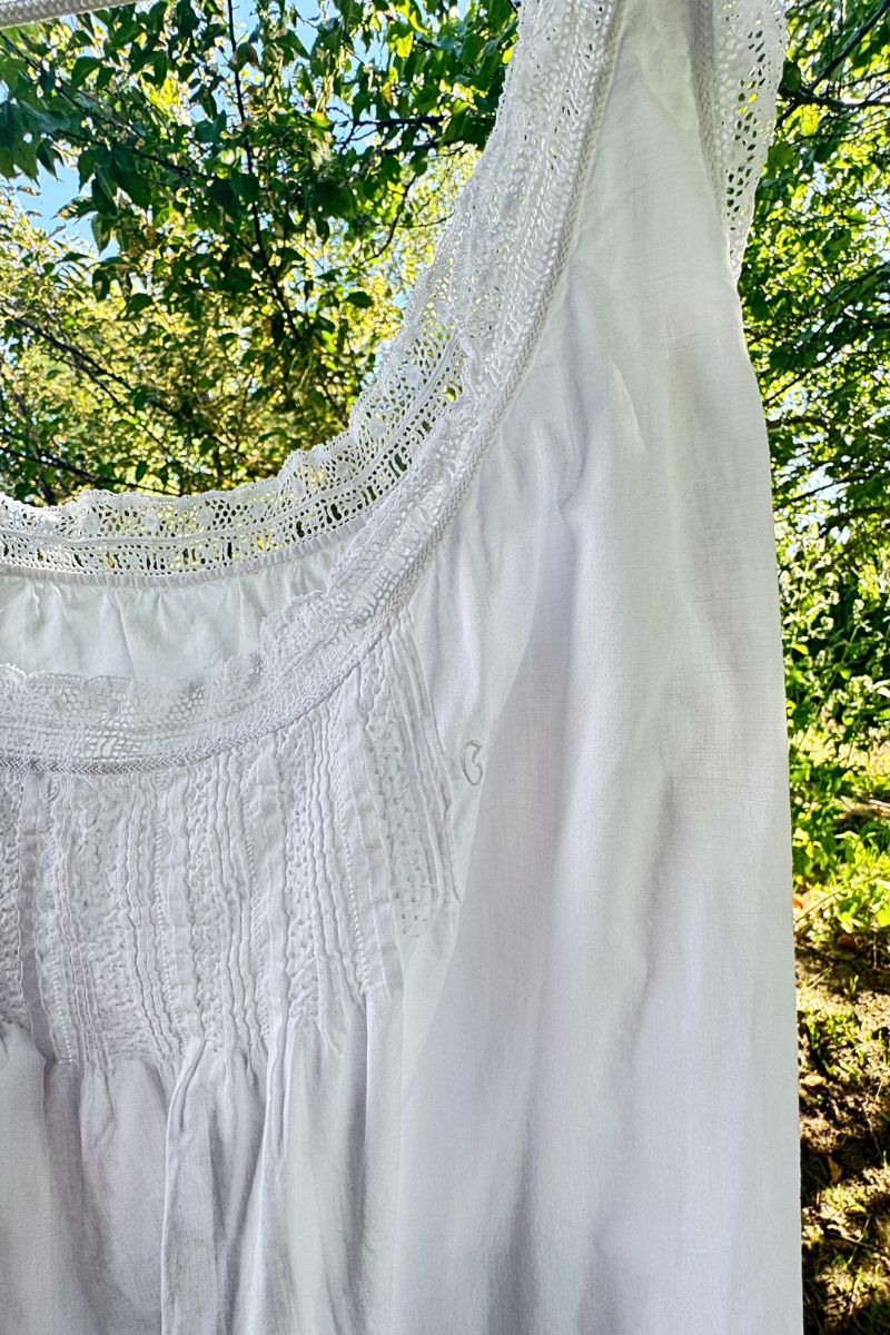 Doux Souvenir (Sweet Memory) Dress
