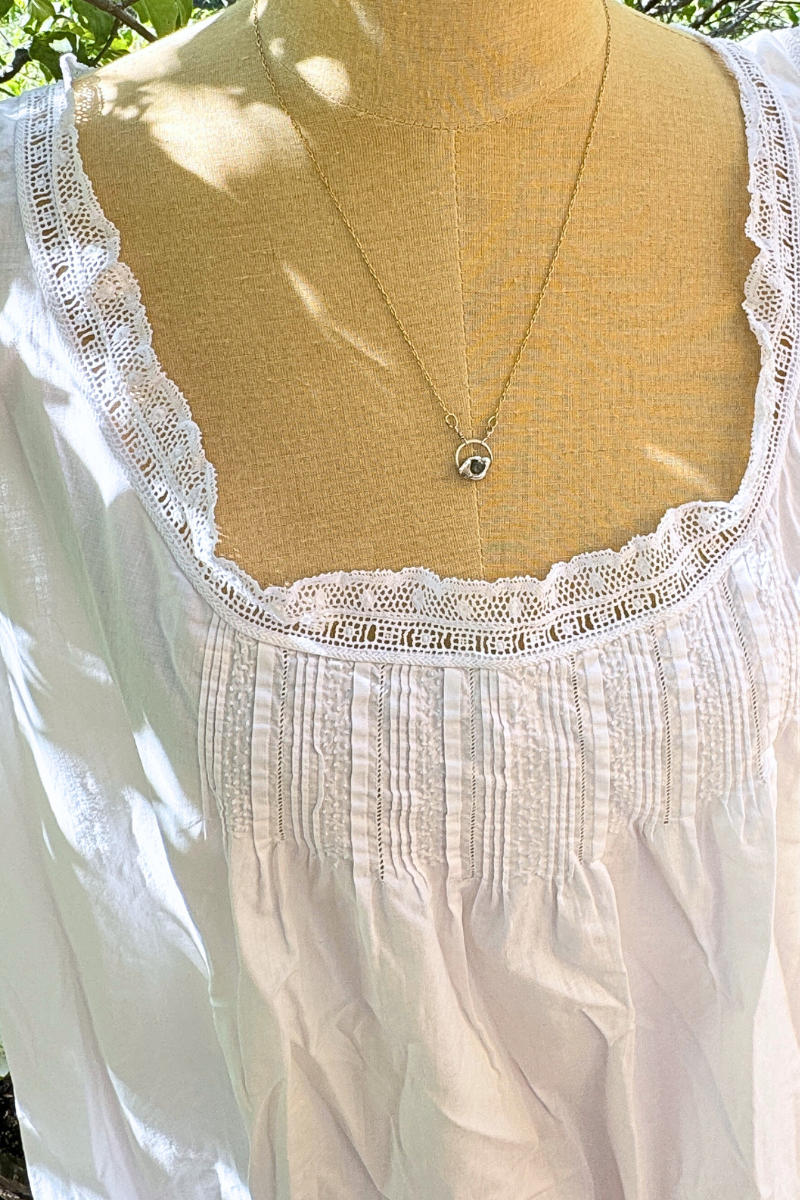 Doux Souvenir (Sweet Memory) Dress