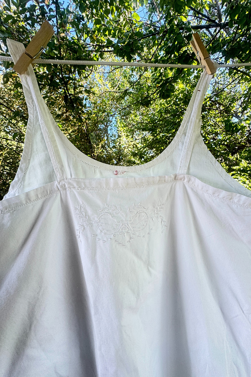Fleur Blanche (White Flower) Dress