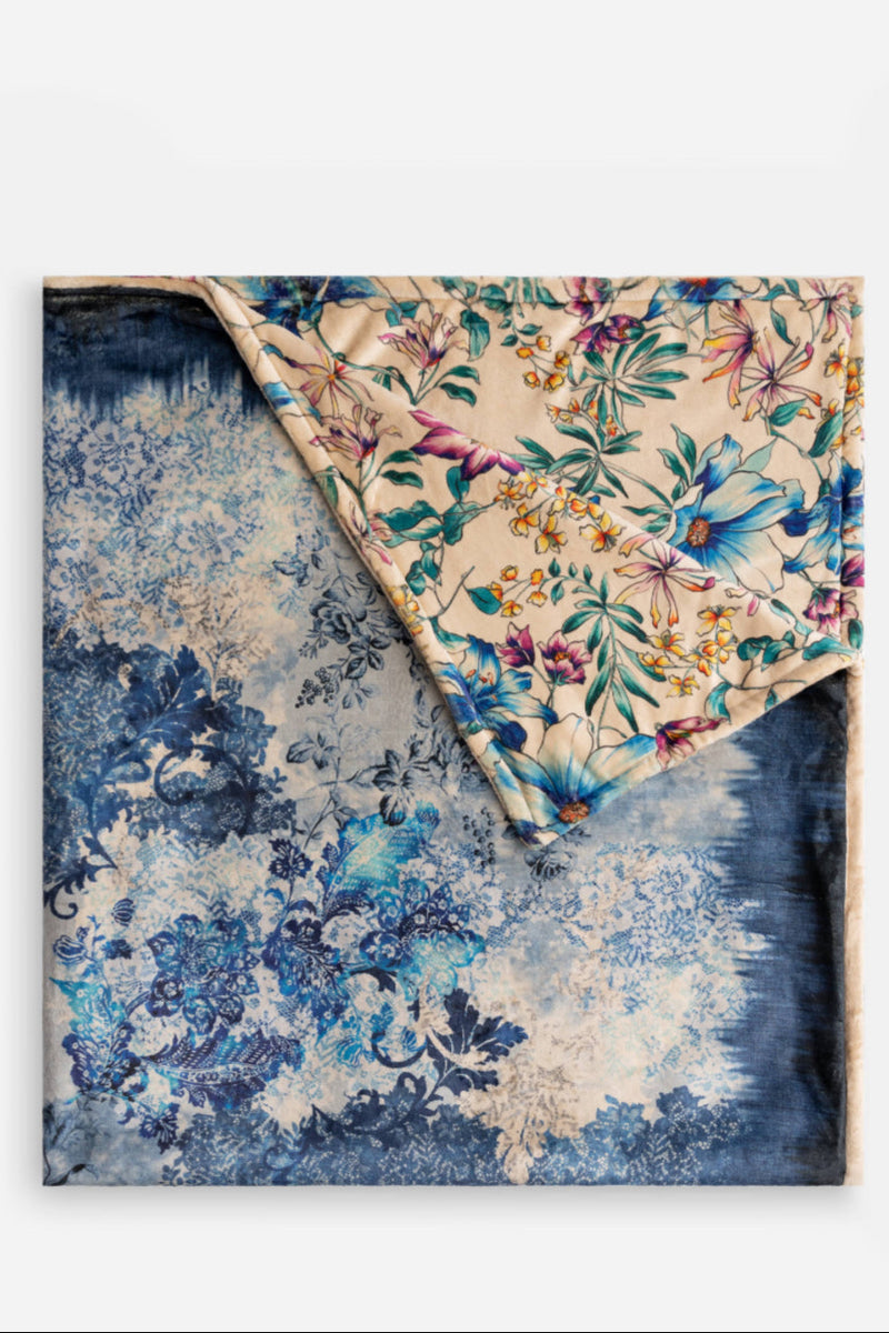 Laurel Canyon Cozy Blanket