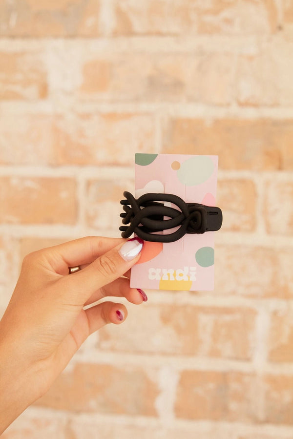 Overlapping Flat Claw Clip