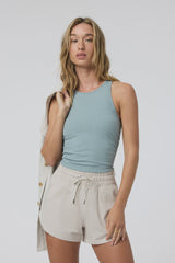 Pose Plyo Tank