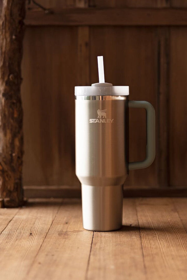The Quencher H2.O FlowState™ Tumbler 40 oz