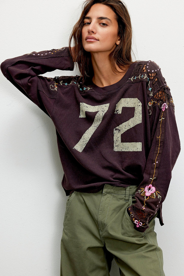 Lilith Tee