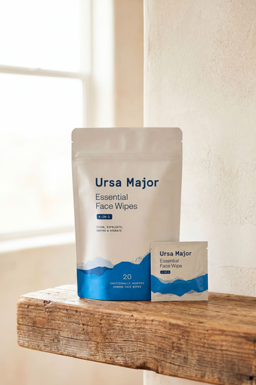 4-in-1 Essential Face Wipes