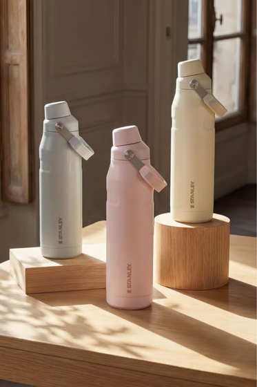 The IceFlow™ Aerolight™ Bottle Fast Flow 36 oz.