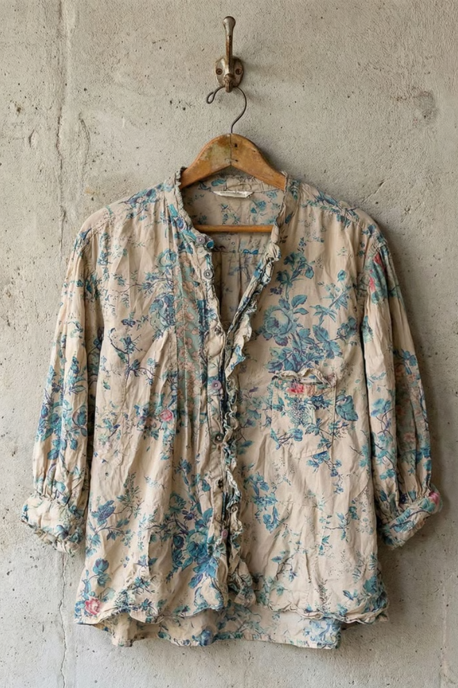 Idgy Ruffle Shirt  ❤️Preloved