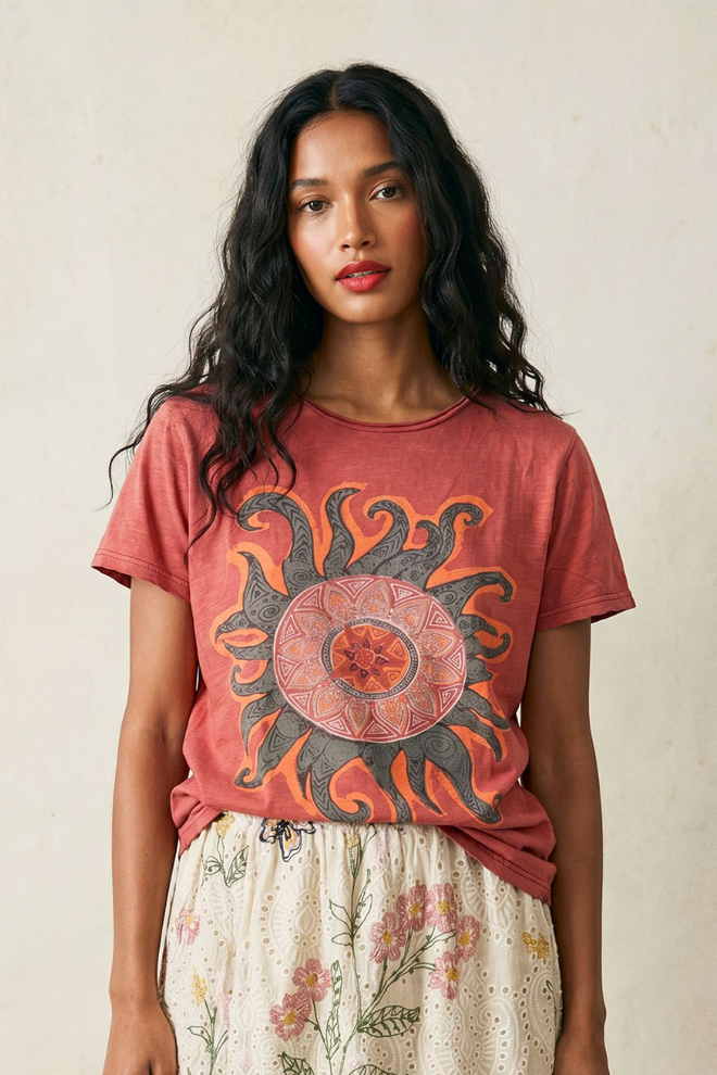 Moon Dance Tee - Solar Burst Wine