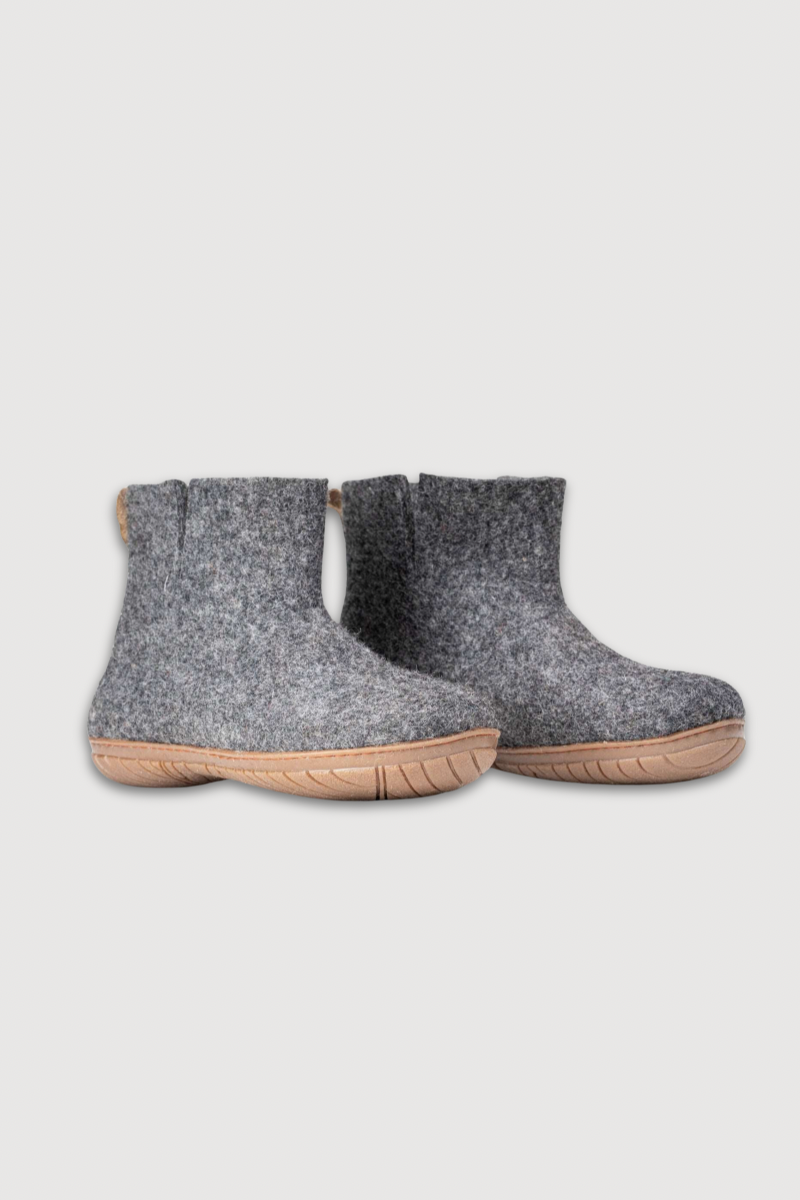 Women's Outdoor Low Boots with Rubber Sole