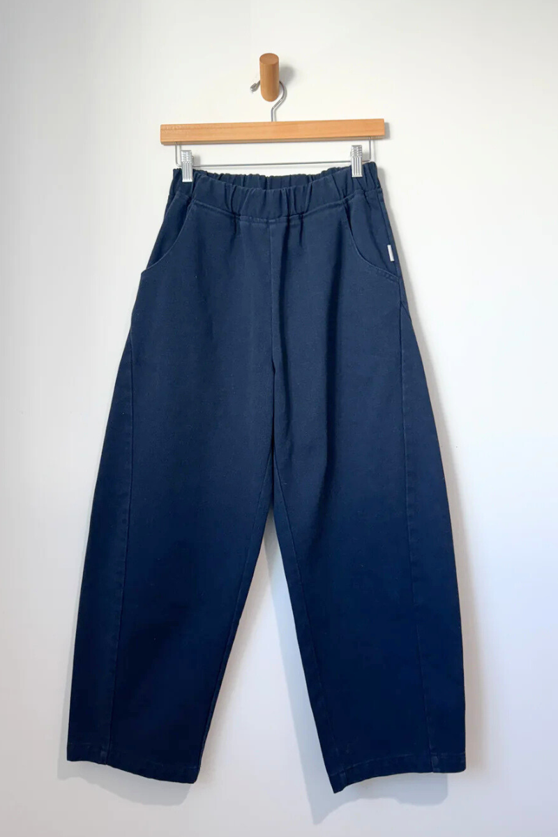 le bon shoppe arc pants tobacco Crafted from heavyweight cotton canvas Arc Pants - Tobacco -