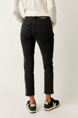 Beacon Mid Rise Slim Crop