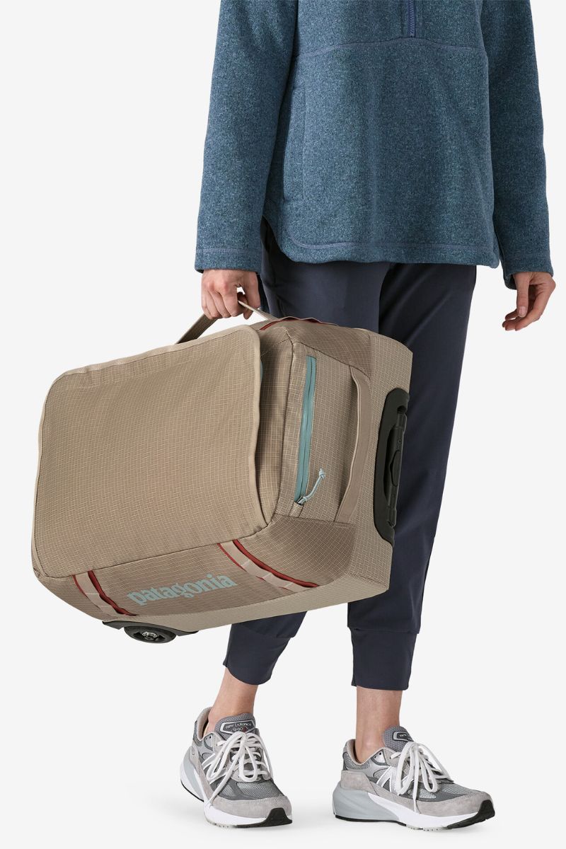 Black Hole Wheeled Duffel Bag 40L