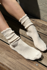 Linen Scallop Socks