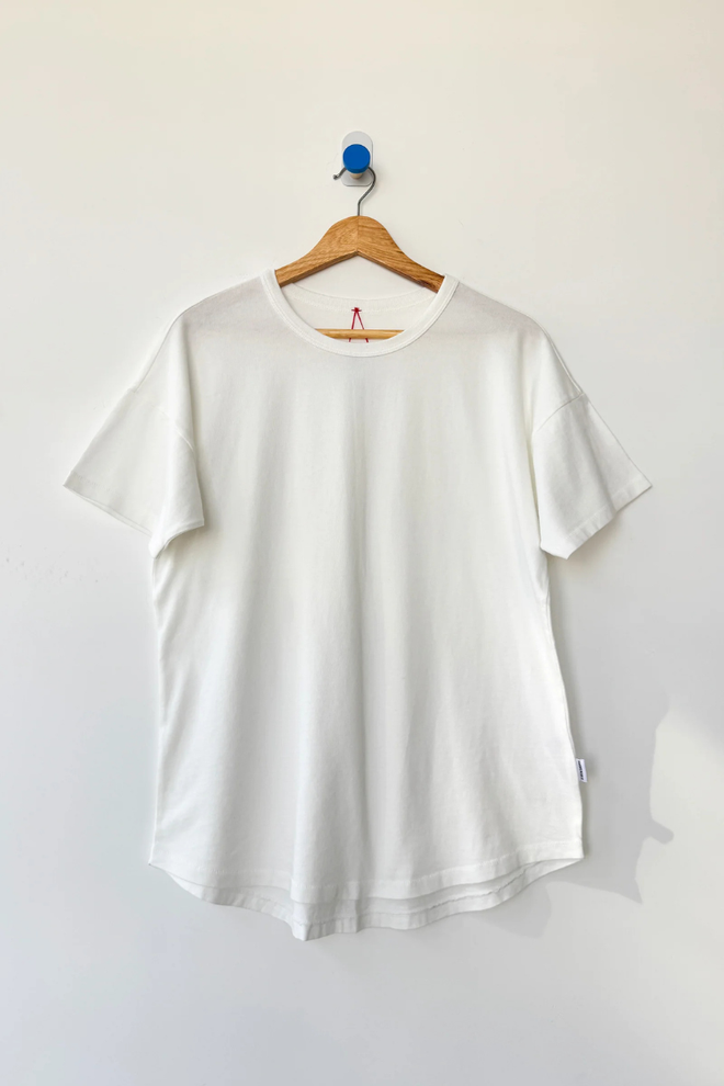 Her Tee
