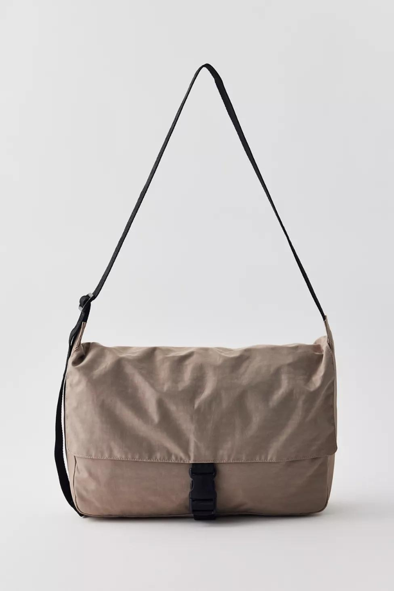 【BAGGU】カラー豊富☆Nylon Messenger Bag ショルダーバッグ Nylon Messenger Bag Dove - Baggu