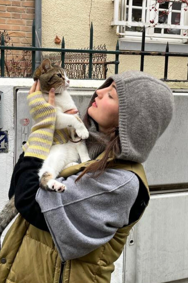 White and warren cashmere 2025 slippers