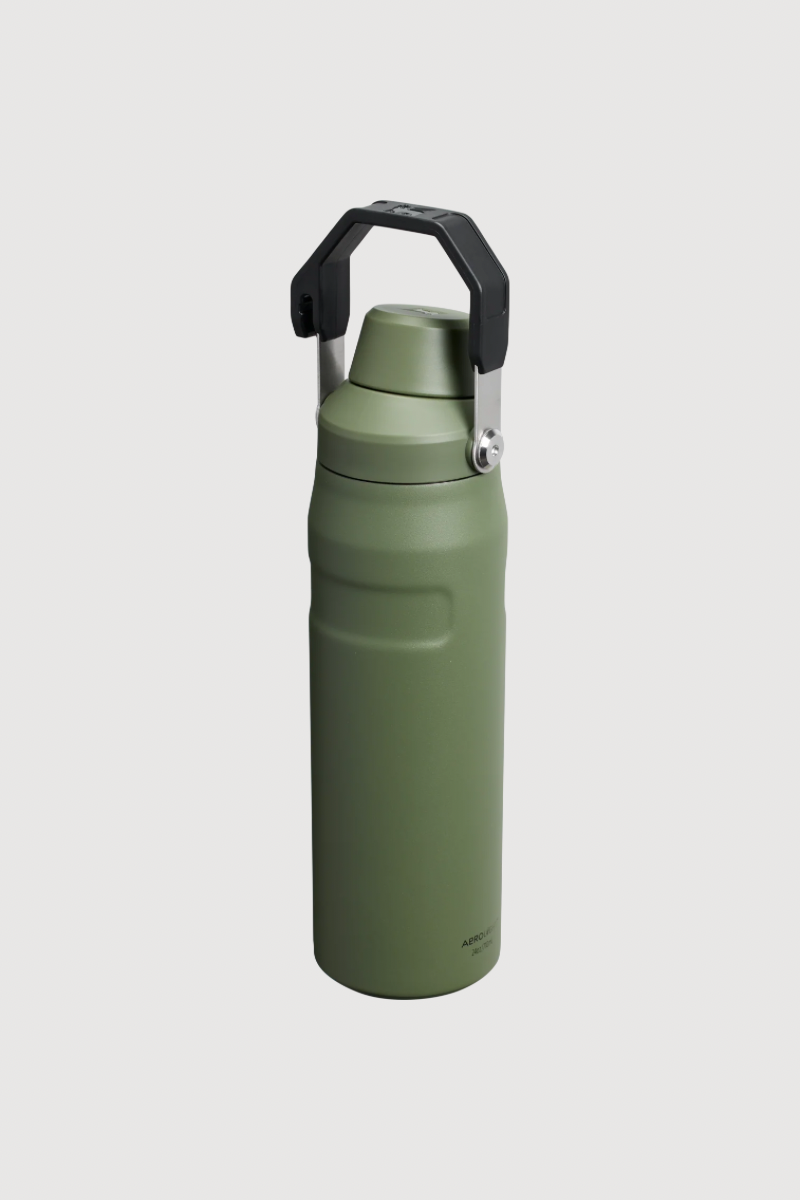 The IceFlow™ AeroLight™ Bottle Fast Flow 24 oz.
