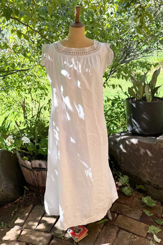 Studio Opal French Vintage The Chloe Dress – Studio Opal Boutique Studio Opal French Vintage The Chloe Dress – Studio Opal Boutique