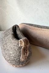 Unisex Indoor Shoes with Leather Sole