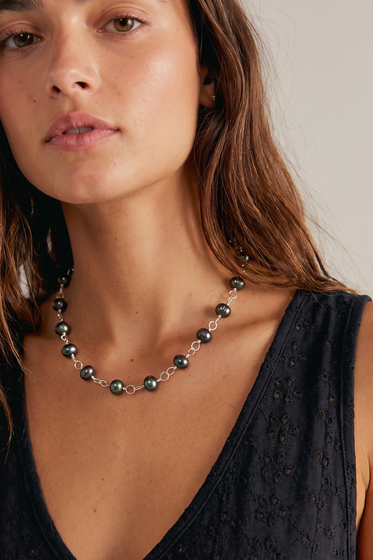 Crown Pearl Necklace