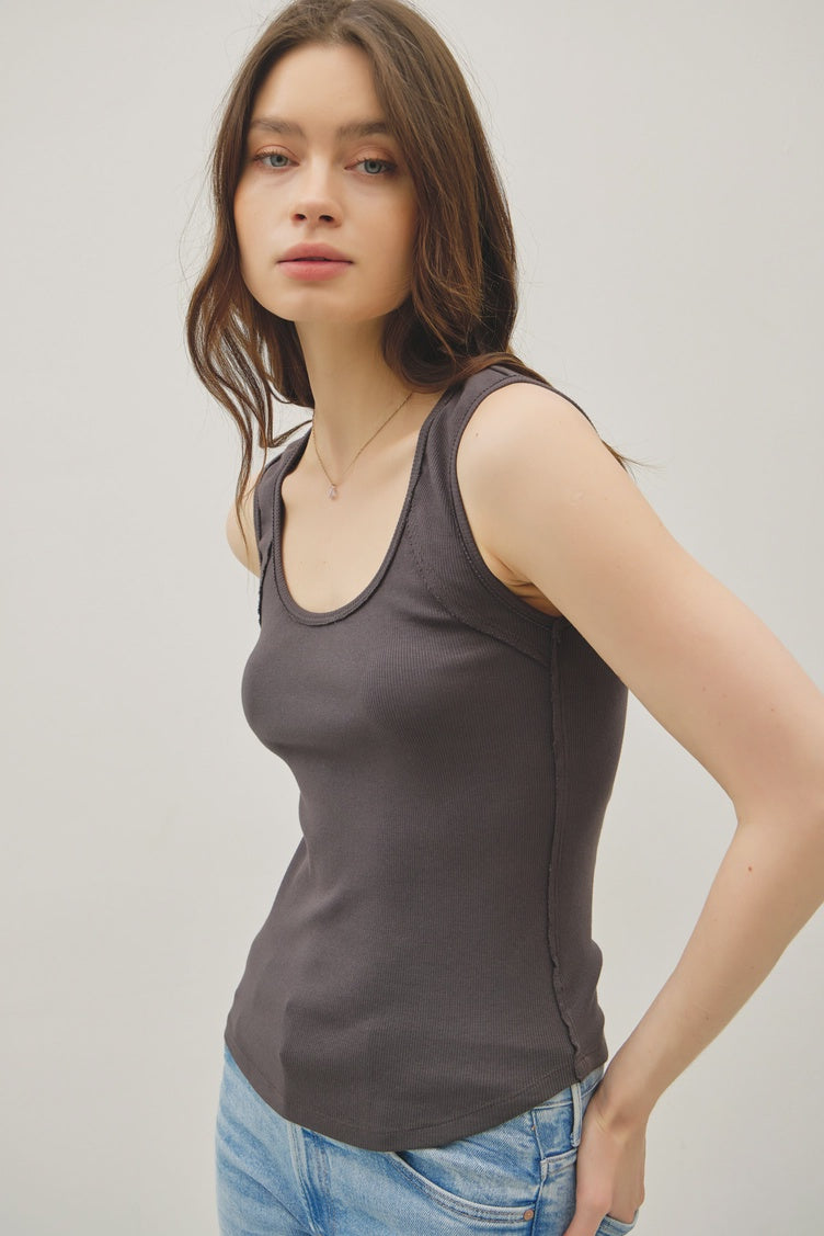Scoop Tank