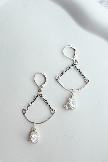 Emotional Flow Earring