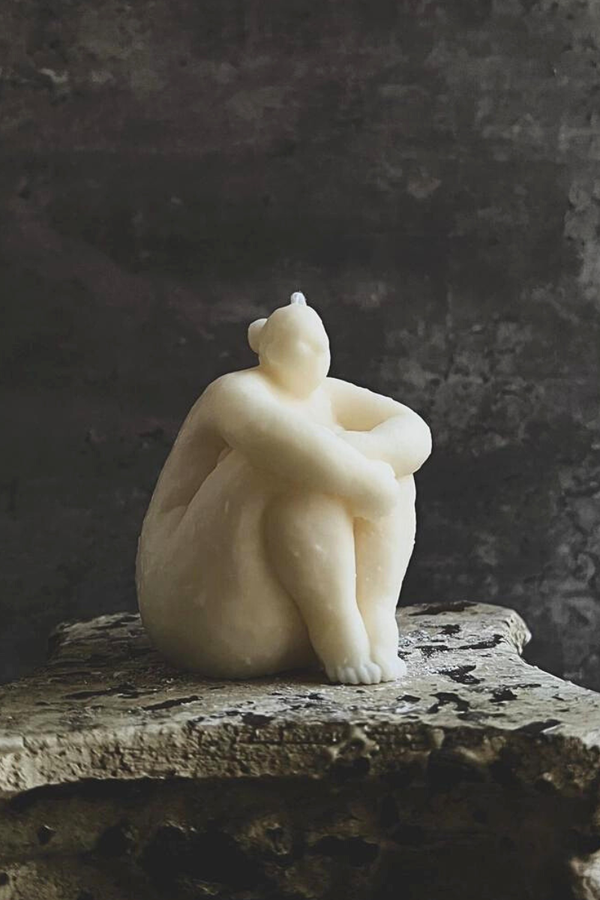 Sitting Lady Candle